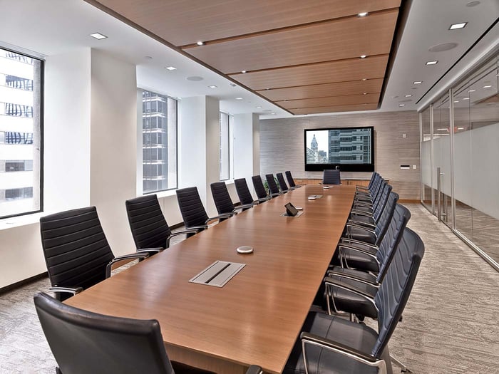 Зал заседаний, сентябрь 3031 г., финал